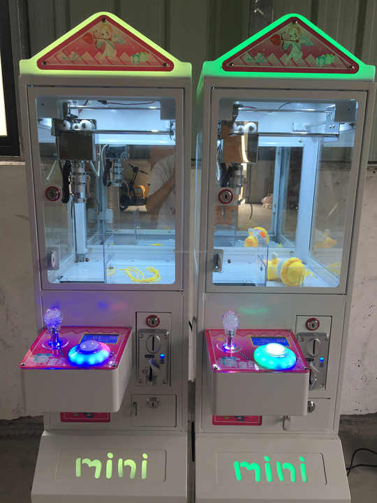 Mini Coin-Operated Mega Small  – Arcade Toy Claw Vending Machine Bewertung und Preis